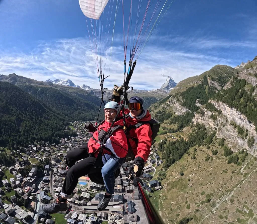 FLYBYPARA - Google Reviews - Manuela Jaeger 01