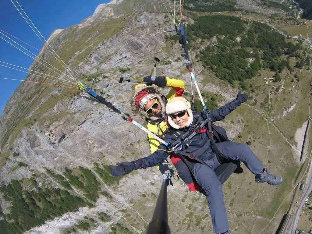 FLYBYPARA - Google Reviews - Manuela Jaeger 02