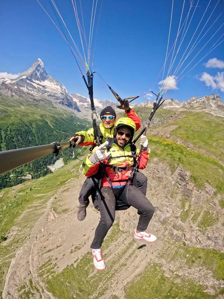 FLYBYPARA - Google Reviews - Soumyadeep Ghoshal 01