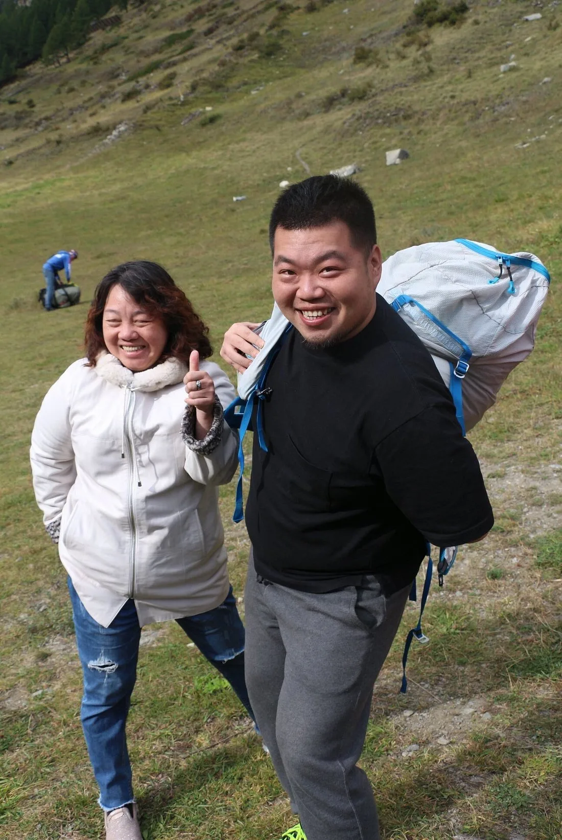 FLYBYPARA - Tripadvisor Reviews - Youwen L 01